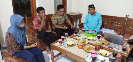 Siapakah Calon Pemimpin Desa Kami ?